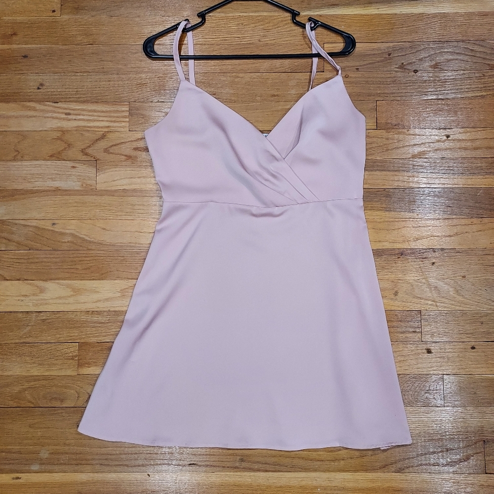 Blush Pink V-Neck Dress (M)